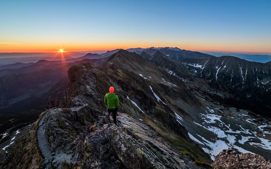 I Am Addicted To Mountains And Sunrise