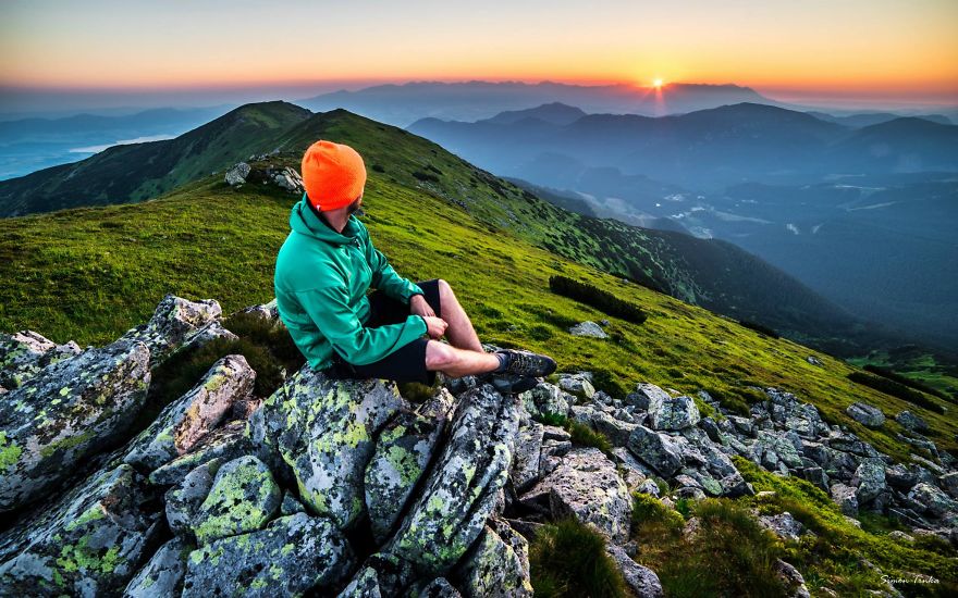 I Am Addicted To Mountains And Sunrise