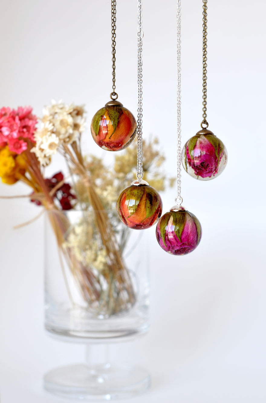 I Create Resin Jewelry With Real Dried Flowers