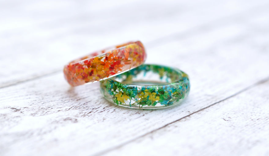 I Create Resin Jewelry With Real Dried Flowers
