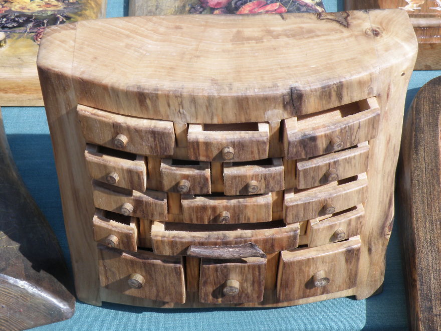 I Hand-Craft Wood Drawers That Look Like Trees To Escape Busy City Life I Hand-Craft Wood Drawers That Look Like Trees To Escape Busy City Life