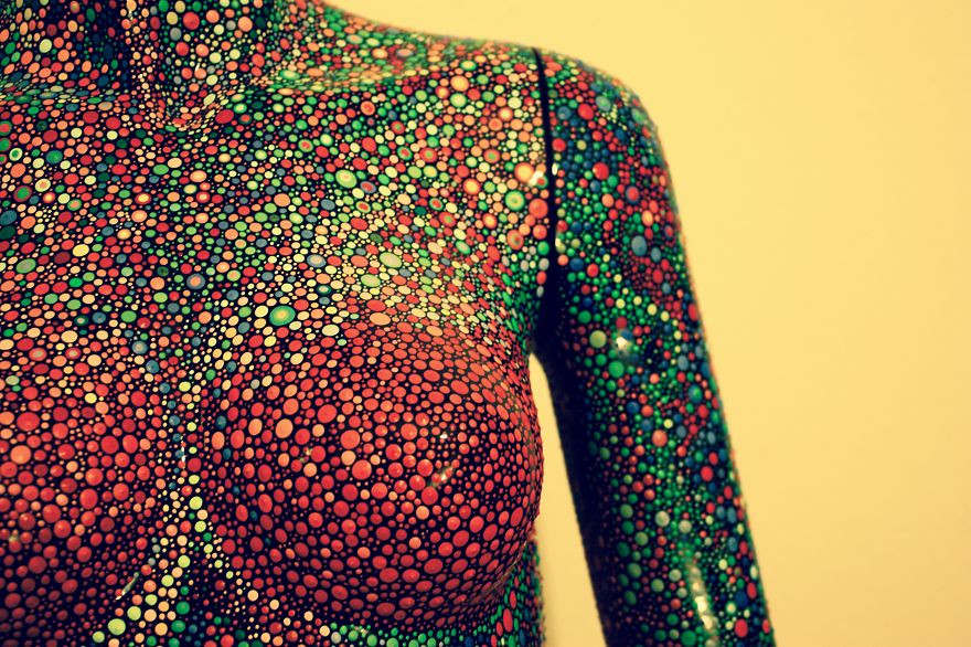 I Lost My Social Life When I Painted Over 100,000 Dots On This Mannequin