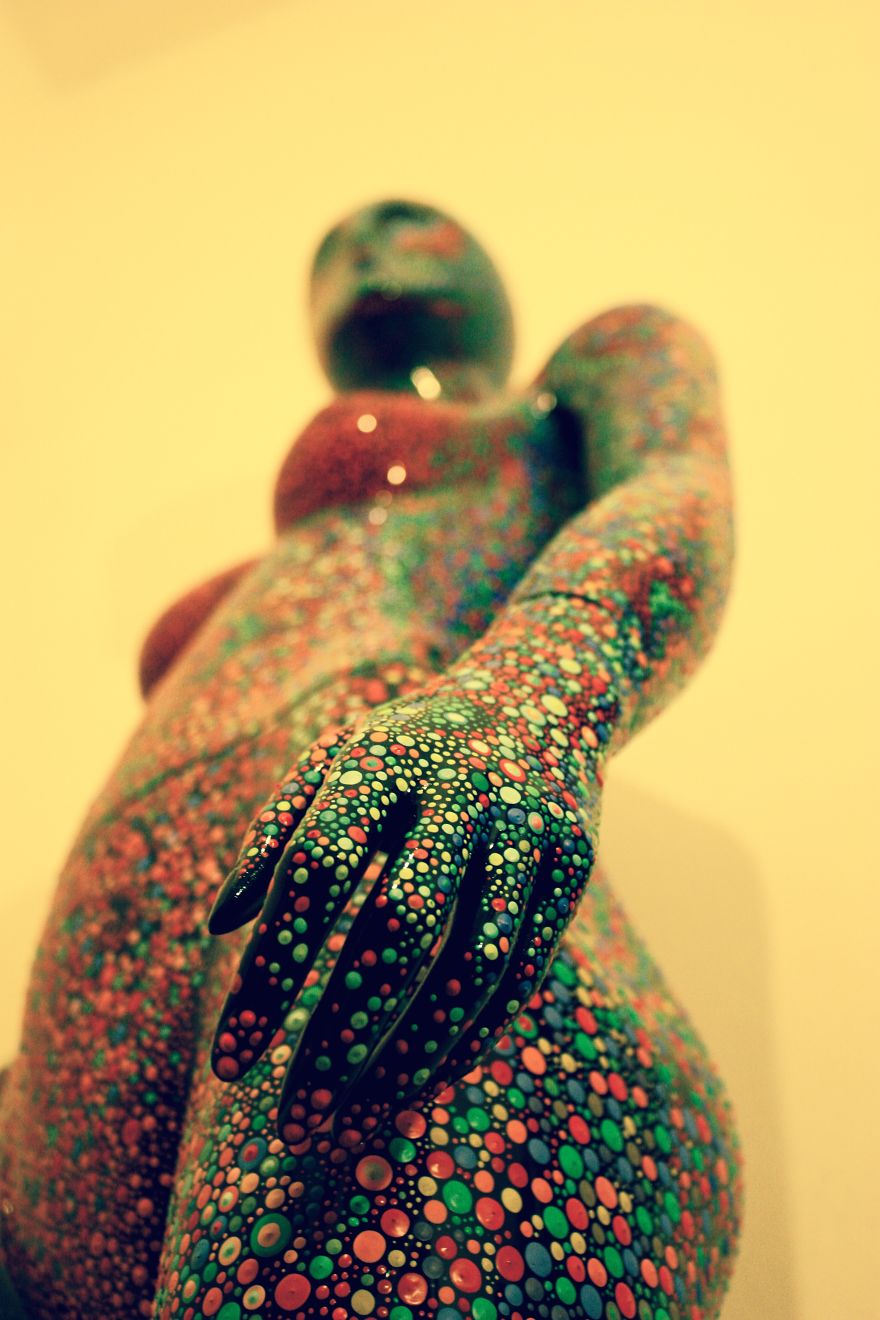 I Lost My Social Life When I Painted Over 100,000 Dots On This Mannequin