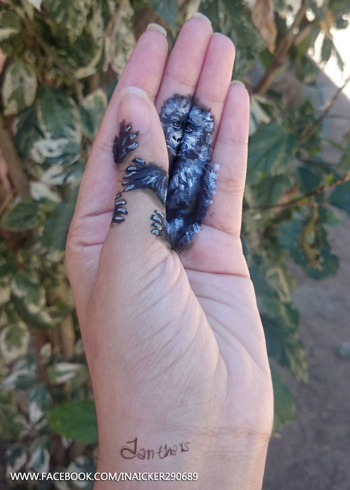 I Create 3D Paintings On My Palms