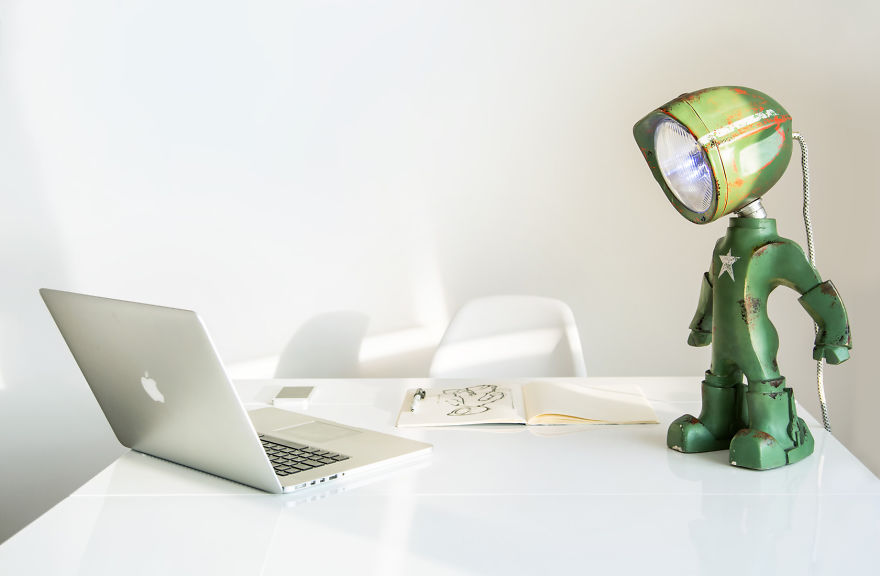 I Quit My Job To Make Lamps From Old Headlights Found In My Garage