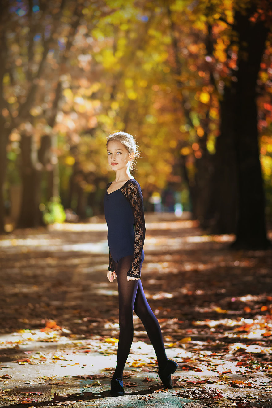 I Said 'Happy B-Day' To A Little Ballerina With Autumn Photoshoot I Said 'Happy B-Day' To A Little Ballerina With Autumn Photoshoot