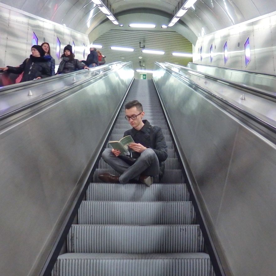 I Show People They Can Read Books Anywhere And Anytime (Part 3)