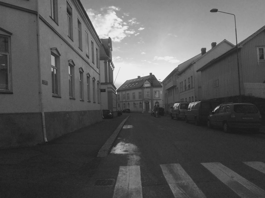 I Take Photos With My Iphone From Bus Windows I Take Photos With My Iphone From Bus Windows