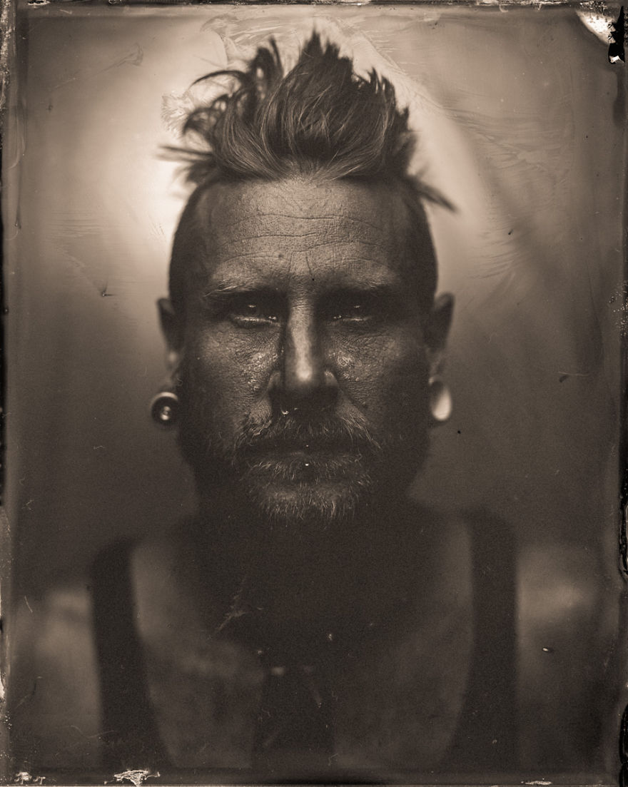 I Turned A 1970s Caravan Into A Mobile Darkroom I Turned A 1970s Caravan Into A Mobile Darkroom