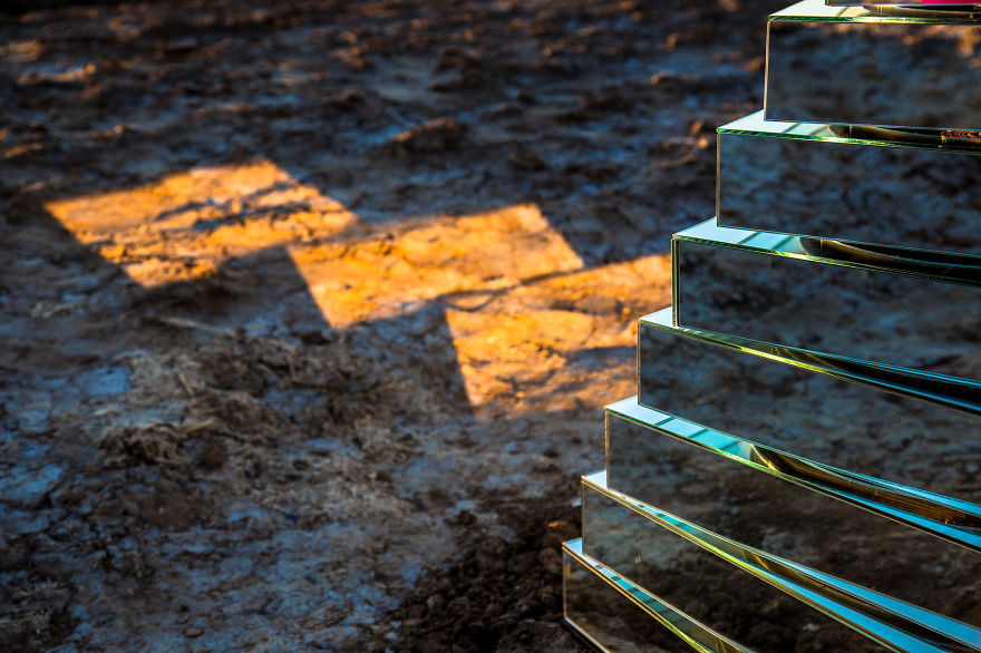 Mirrored Babel Tower That We Made To Move According To The Weather Conditions