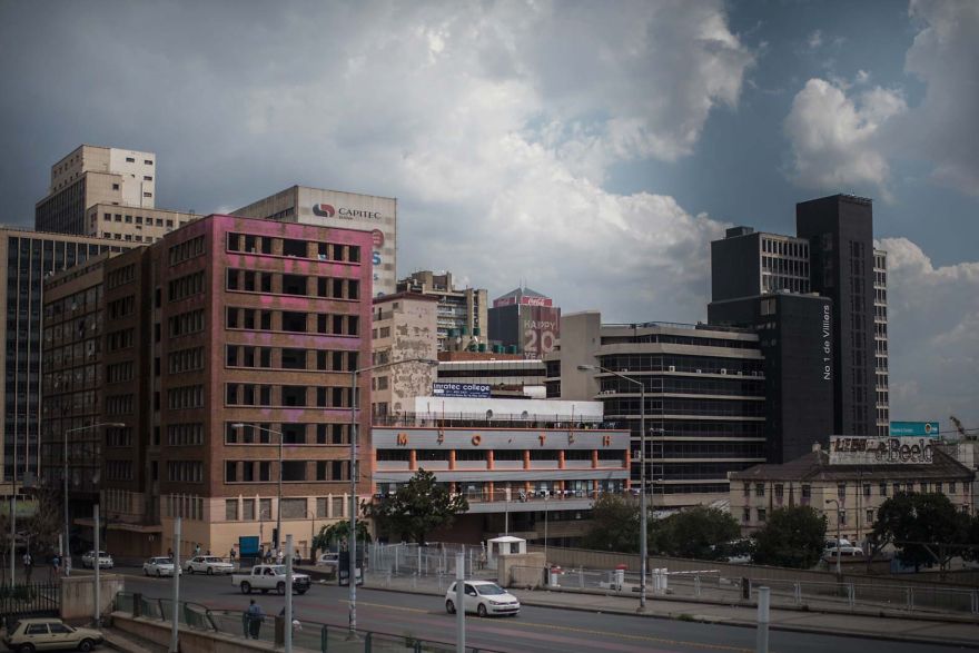 Over 400 People Live In This "Moth" Building After A Shopping Mall Replaced Their Homes Over 400 People Live In This "Moth" Building After A Shopping Mall Replaced Their Homes