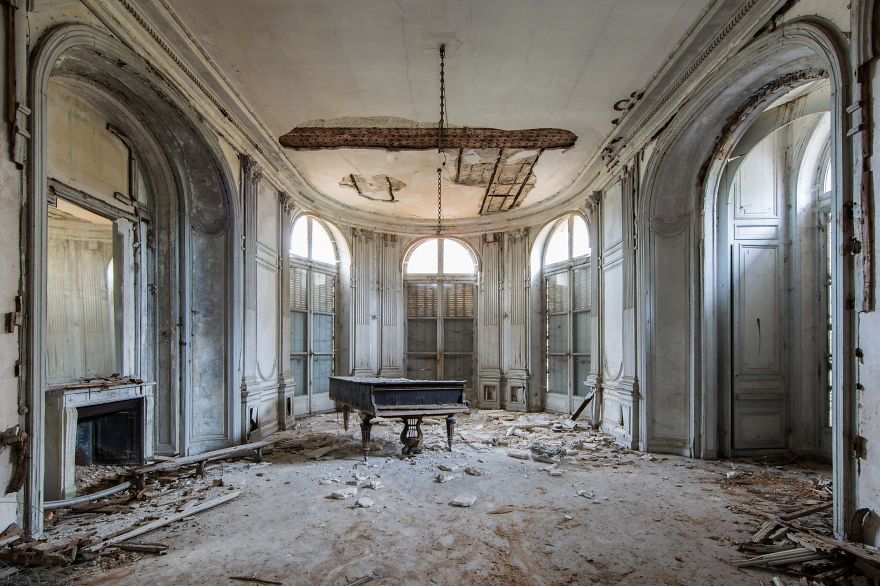 Photographer Travels Thousands Of Kilometers Looking For Abandoned Places In Europe