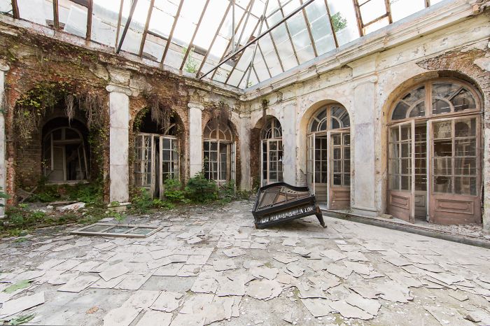 Photographer Travels Thousands Of Kilometers Looking For Abandoned Places In Europe