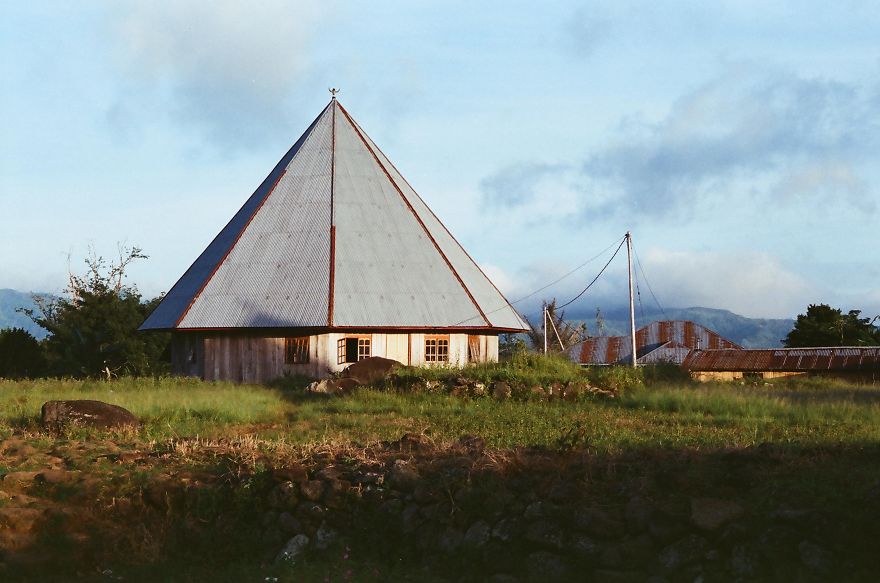 I Captured Life In A Remote Village In Indonesia I Captured Life In A Remote Village In Indonesia