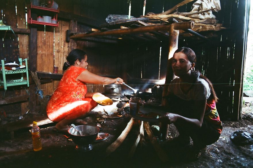 I Captured Life In A Remote Village In Indonesia I Captured Life In A Remote Village In Indonesia