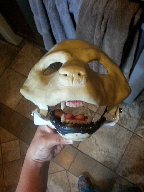 rocket-raccoon-costume-diy-mom-halloween-chase-borchardt-8 rocket-raccoon-costume-diy-mom-halloween-chase-borchardt-8