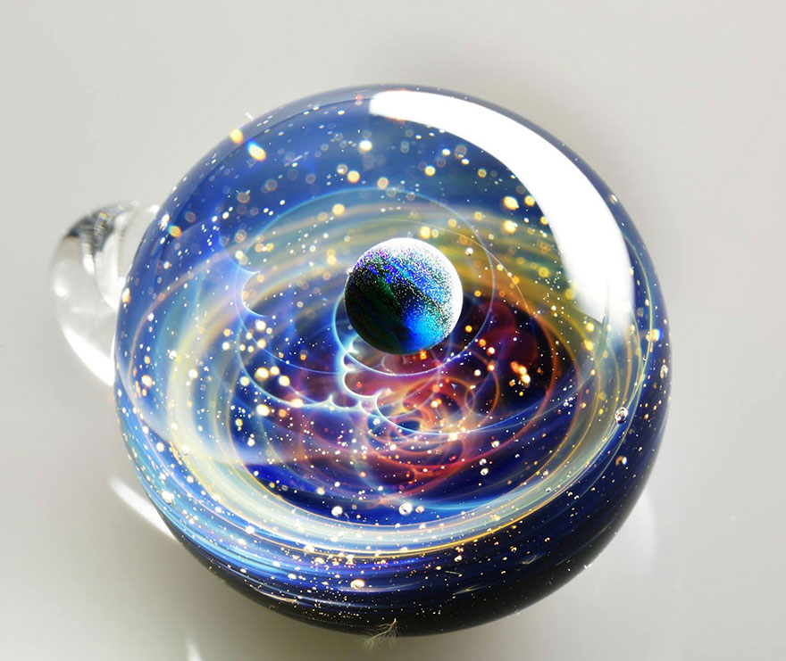 space-glass-planets-galaxies-stars-pendants-satoshi-tomizu-14 space-glass-planets-galaxies-stars-pendants-satoshi-tomizu-14