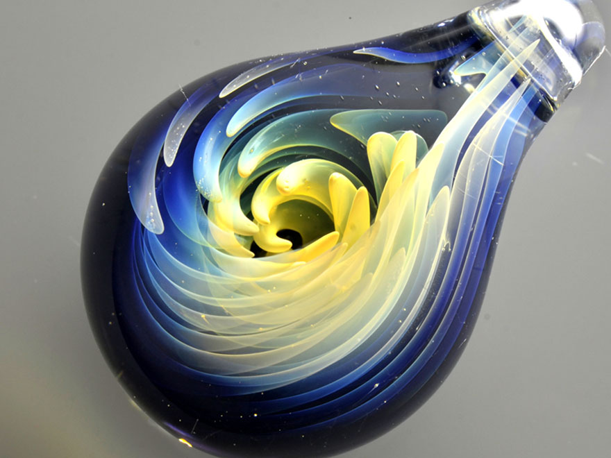 space-glass-planets-galaxies-stars-pendants-satoshi-tomizu-18