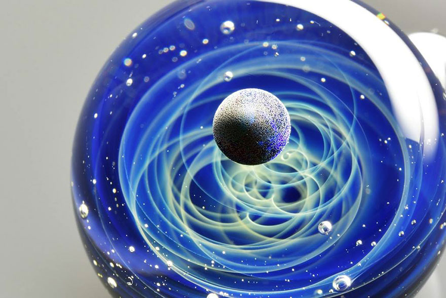space-glass-planets-galaxies-stars-pendants-satoshi-tomizu-22 space-glass-planets-galaxies-stars-pendants-satoshi-tomizu-22