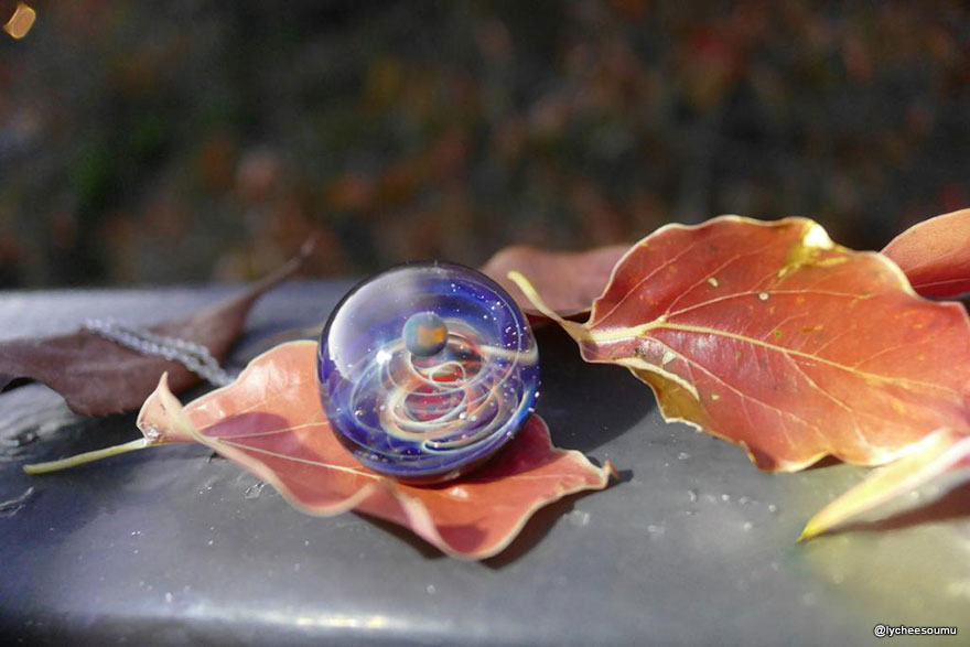 space-glass-planets-galaxies-stars-pendants-satoshi-tomizu-27 space-glass-planets-galaxies-stars-pendants-satoshi-tomizu-27