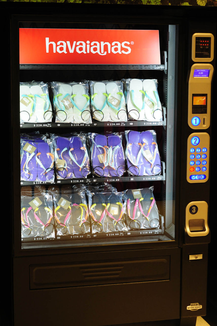 10+ Unusual Vending Machines