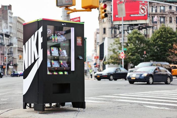 10+ Unusual Vending Machines