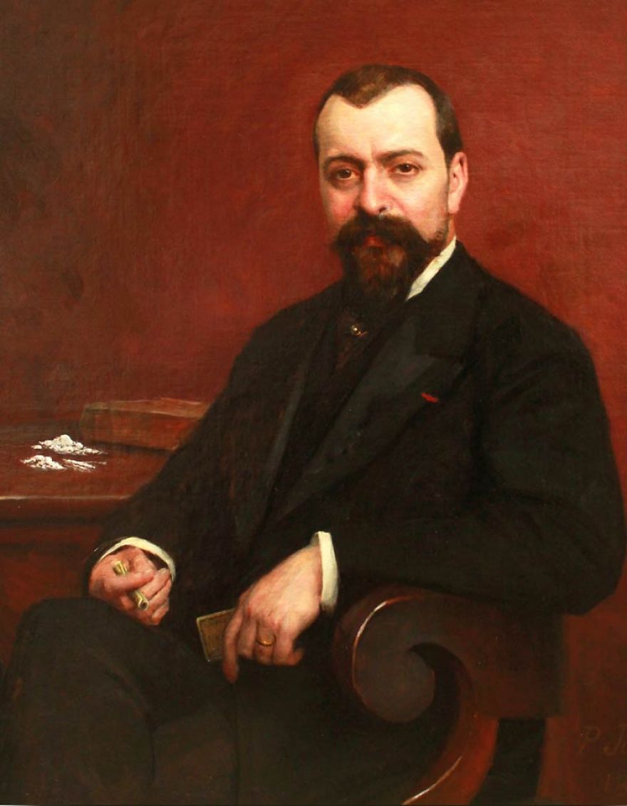 French Artist Restores Flea Market Paintings And Adds His Own Stories To Them