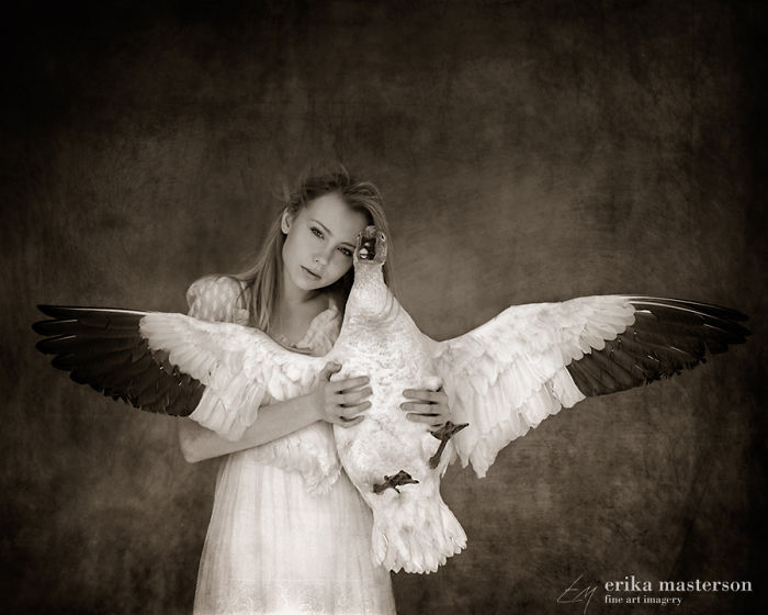 Girls With Taxidermy Animals: I Explore Our Close Relationship With Nature Girls With Taxidermy Animals: I Explore Our Close Relationship With Nature