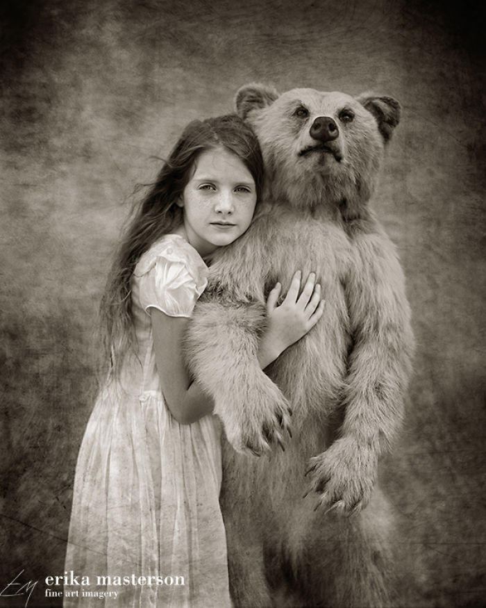 Girls With Taxidermy Animals: I Explore Our Close Relationship With Nature Girls With Taxidermy Animals: I Explore Our Close Relationship With Nature