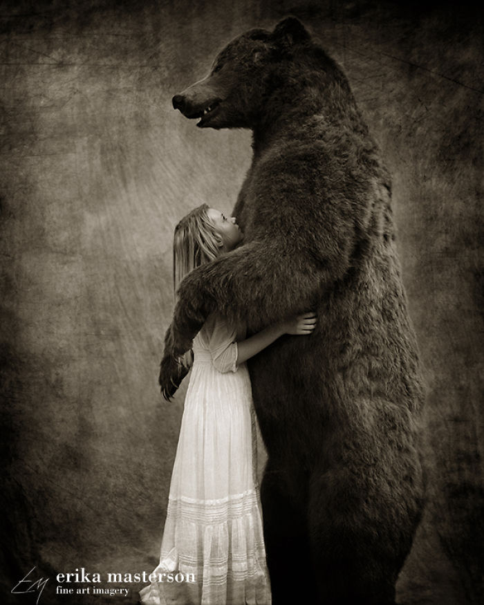 Girls With Taxidermy Animals: I Explore Our Close Relationship With Nature Girls With Taxidermy Animals: I Explore Our Close Relationship With Nature