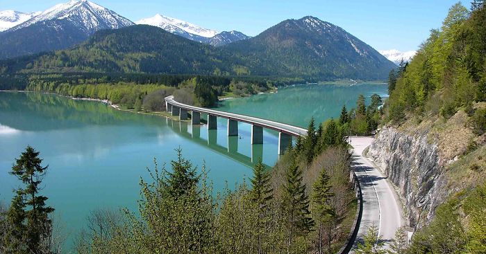 Germany Opens Part Of A 100 Km Bicycle Superhighway