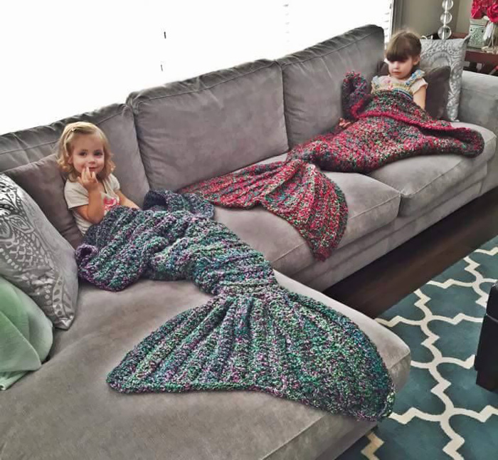 crocheted-mermaid-tail-blankets-melanie-campbell-8 crocheted-mermaid-tail-blankets-melanie-campbell-8