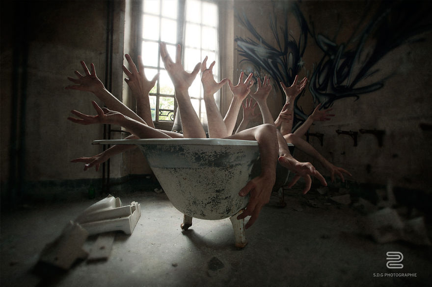 Dark And Decay: I Portray Humanity Facing A World War