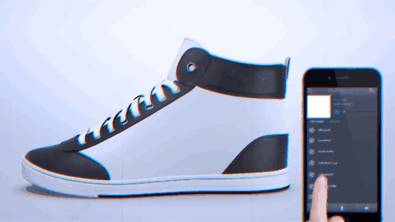 e-ink-display-custom-shoes-shiftwear-1 e-ink-display-custom-shoes-shiftwear-1