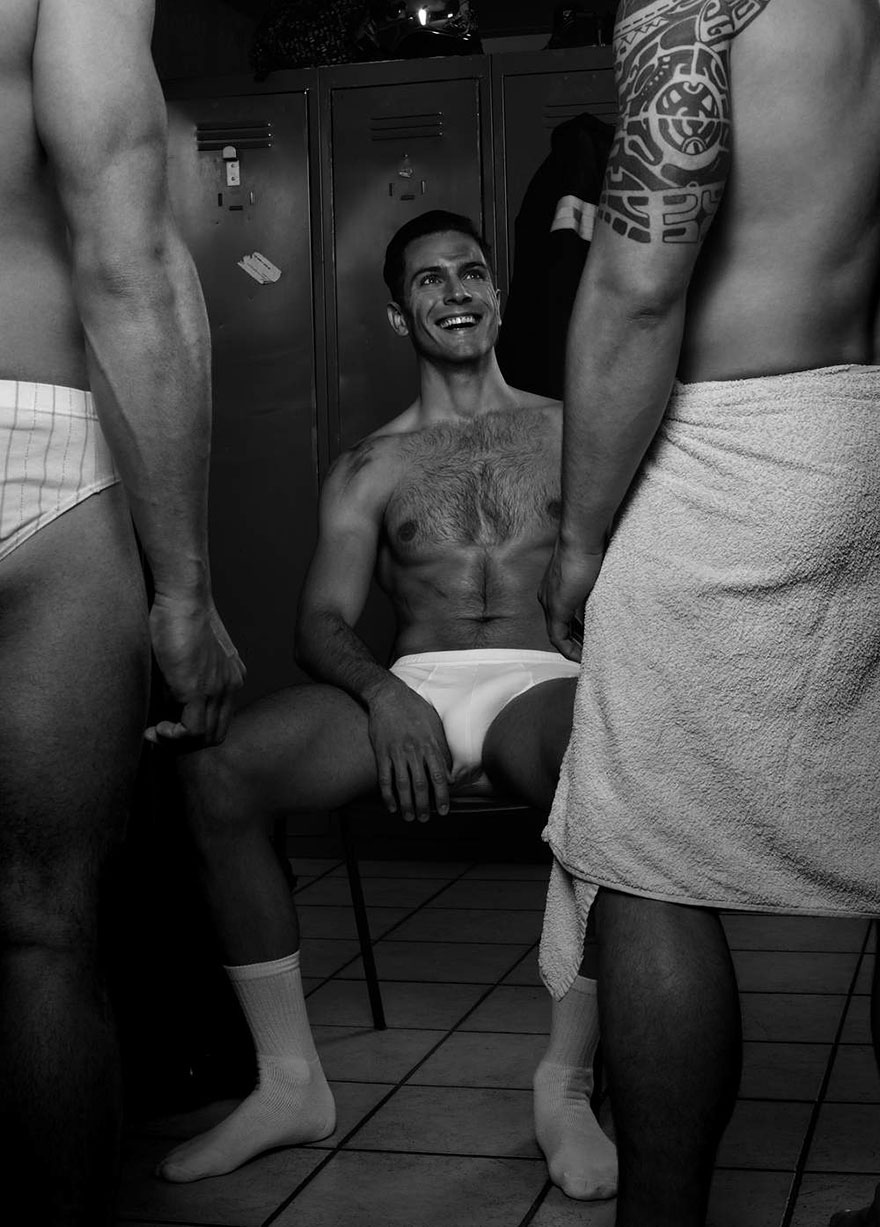 french-firemen-calendar-2016-pompiers-sans-frontieres-fred-goudon-17 french-firemen-calendar-2016-pompiers-sans-frontieres-fred-goudon-17