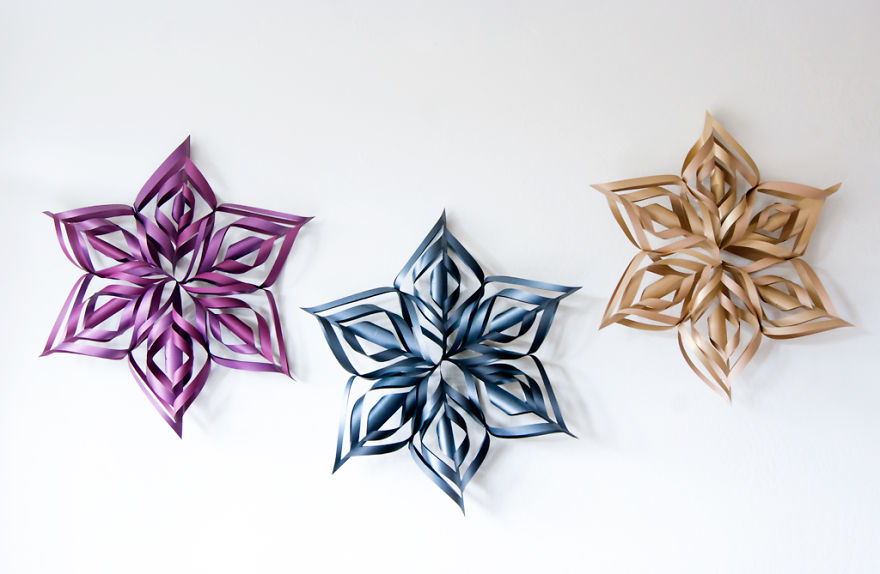How To Make Huge Snowflake Decorations For The Holidays