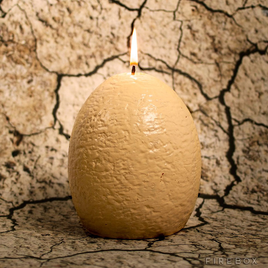 hatching-dinosaur-candle-raptor-firebox-2 hatching-dinosaur-candle-raptor-firebox-2