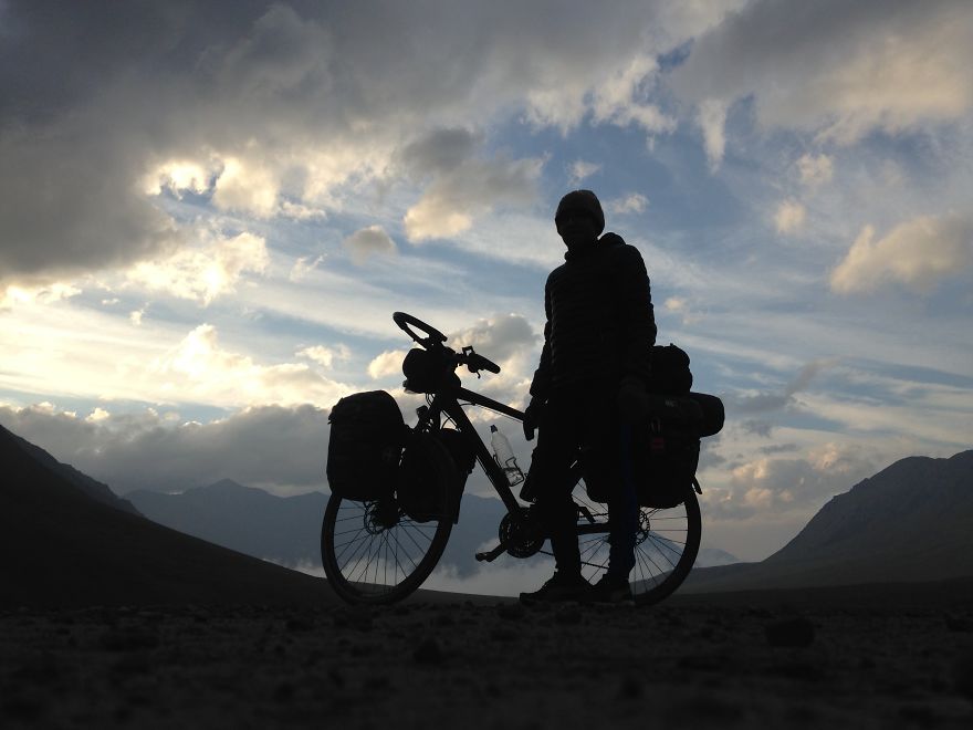 I'm The First Romanian To Cycle North And South America (6600 Km So Far) After My Girlfriend Dumped Me