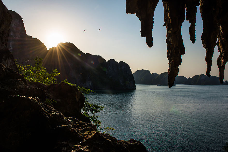 I Capture Spectacular Scenery Contrasts In Halong Bay