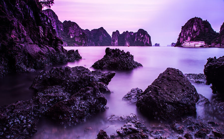 I Capture Spectacular Scenery Contrasts In Halong Bay