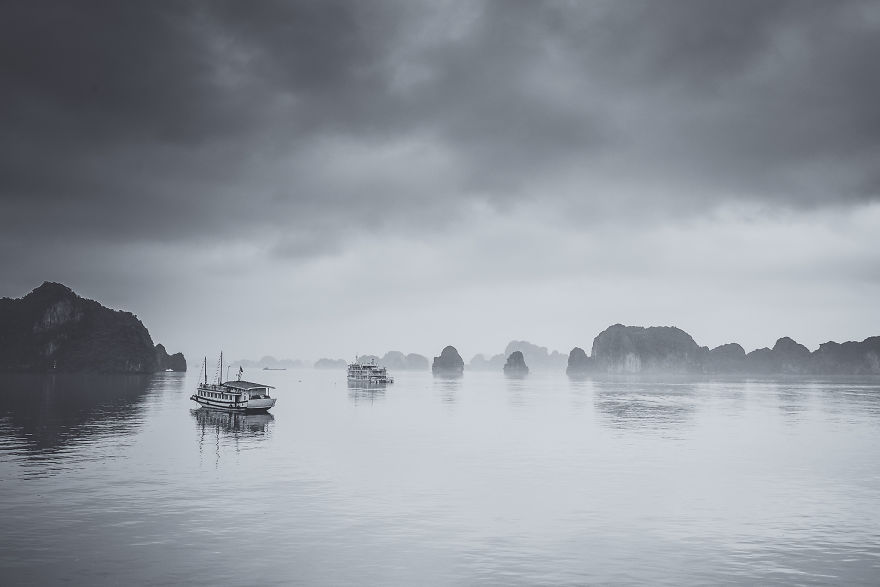 I Capture Spectacular Scenery Contrasts In Halong Bay