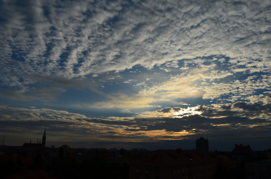 I Captured Powerful Romanian Autumn Sunsets From One Spot