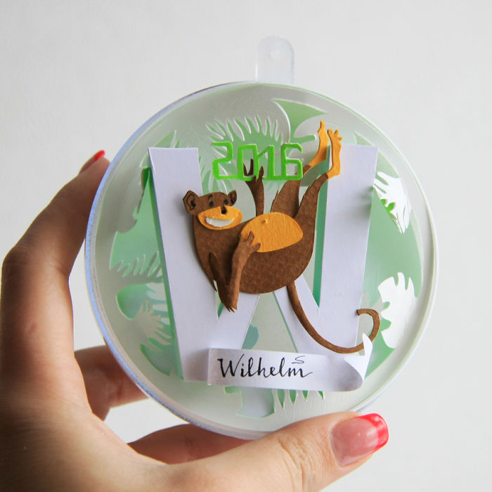 I Hand-Cut Personalized Paper Ornaments For My Friends This Christmas I Hand-Cut Personalized Paper Ornaments For My Friends This Christmas