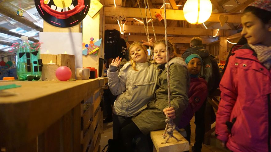 I Made A Recycled Workshop House, Where People Make Their Own Christmas Gifts, And It's Free!