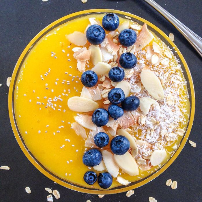 I Make Healthy Breakfast Smoothie Bowls I Make Healthy Breakfast Smoothie Bowls