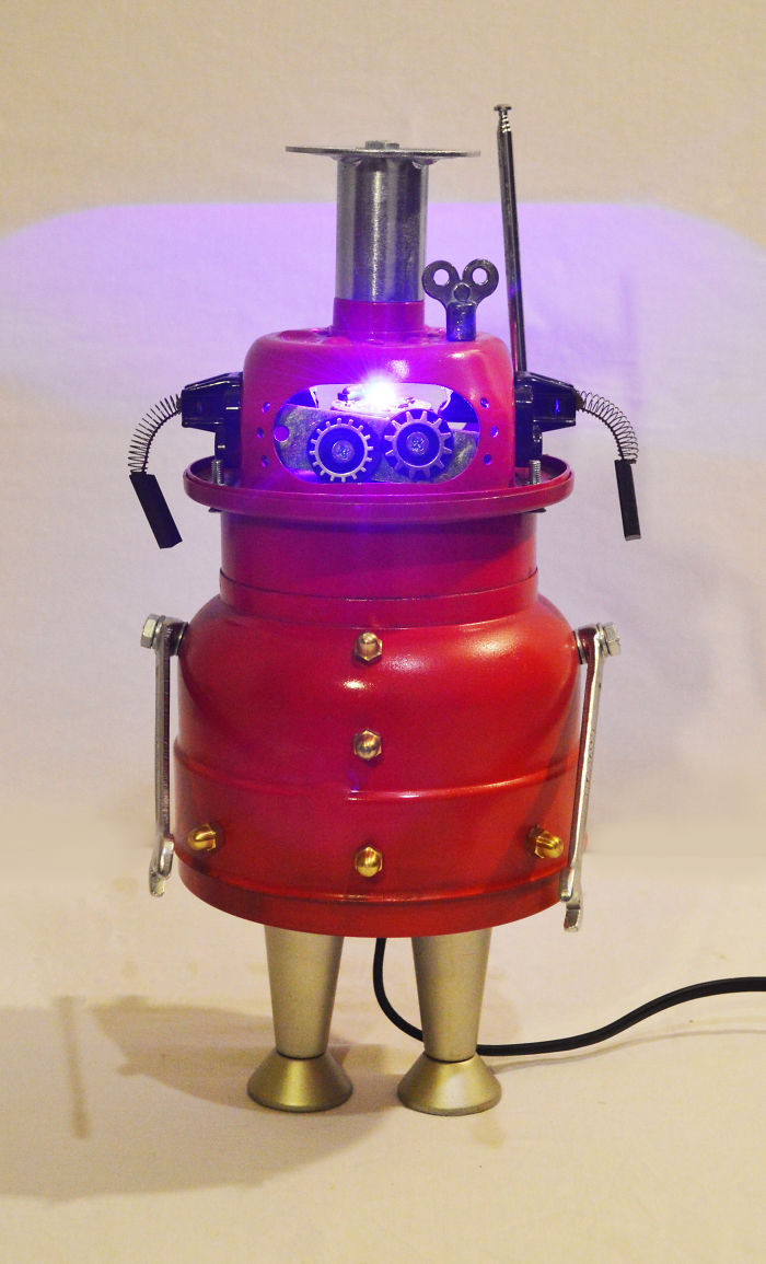 I Make Robot Lamps From Found Objects I Make Robot Lamps From Found Objects