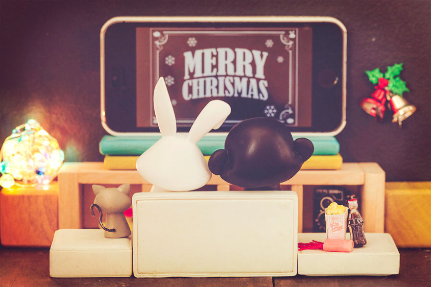 I Recreate Daily Moments Of Married Life With A Monkey And A Rabbit