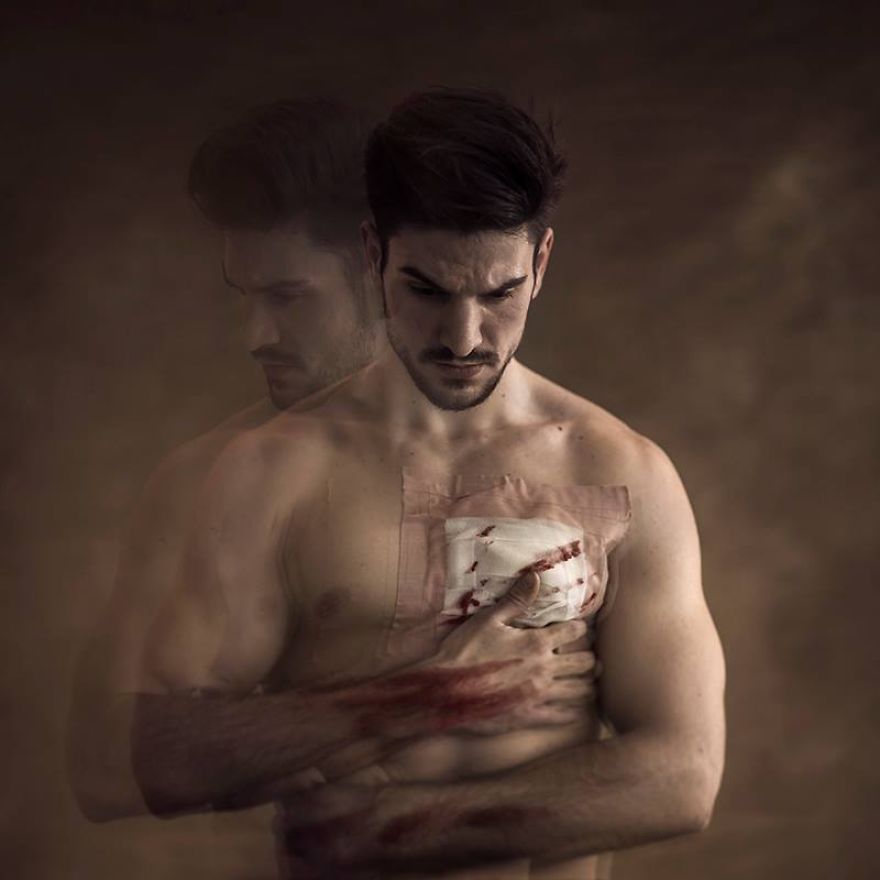 I Tell Surreal Stories Through My Photographs I Tell Surreal Stories Through My Photographs