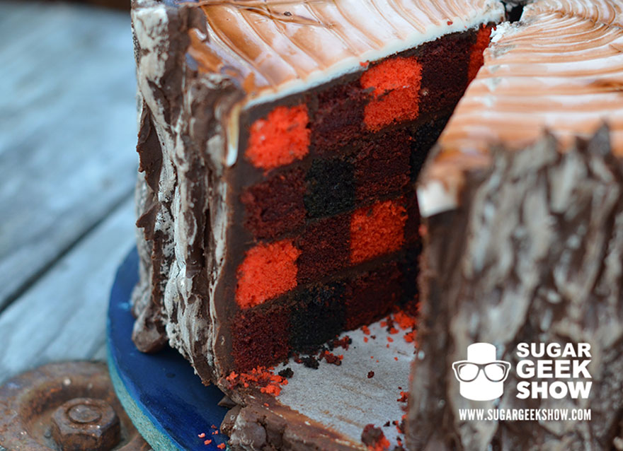 lumberjack-tree-trunk-cake-axe-sugar-geek-show-7 lumberjack-tree-trunk-cake-axe-sugar-geek-show-7