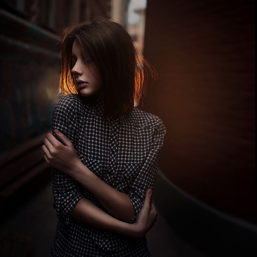 Moscow Based Photographer Creates Portraits Inspired By Dreams